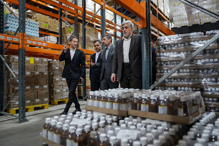 بازدید رئیس ستاد اجرایی فرمان امام از شرکت پخش البرز