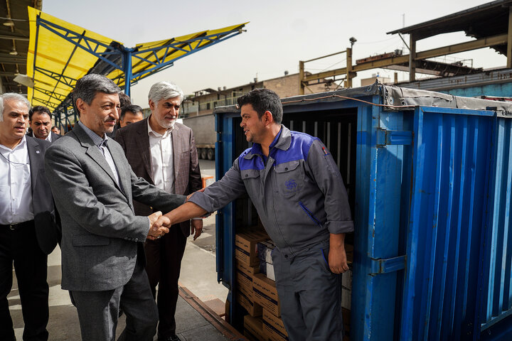 بازدید رئیس ستاد اجرایی فرمان امام از شرکت پخش البرز