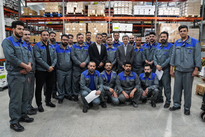 بازدید رئیس ستاد اجرایی فرمان امام از شرکت پخش البرز