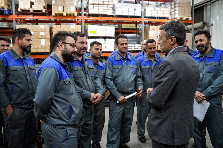 بازدید رئیس ستاد اجرایی فرمان امام از شرکت پخش البرز