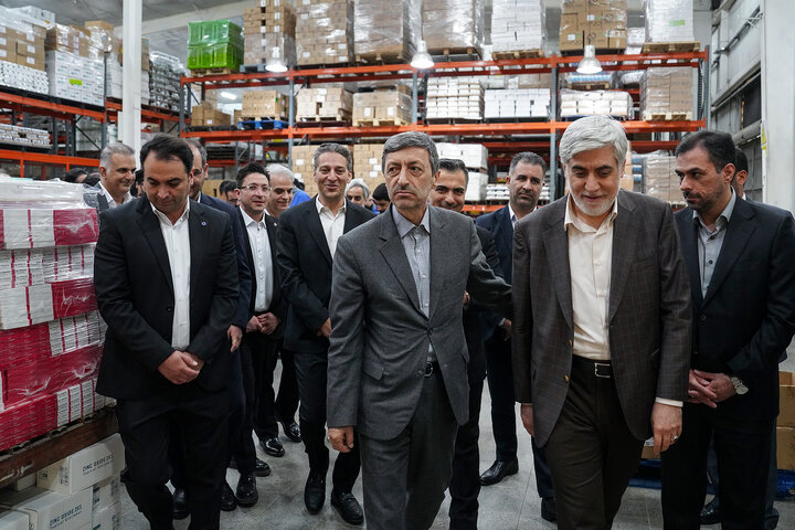 بازدید رئیس ستاد اجرایی فرمان امام از شرکت پخش البرز