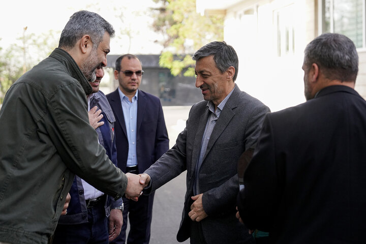 بازدید رئیس ستاد اجرایی فرمان امام از کارخانه لوله و پروفیل سپنتا