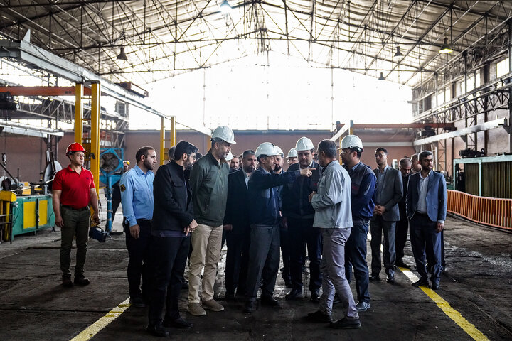 بازدید رئیس ستاد اجرایی فرمان امام از کارخانه لوله و پروفیل سپنتا
