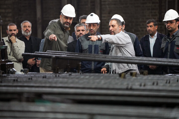 بازدید رئیس ستاد اجرایی فرمان امام از کارخانه لوله و پروفیل سپنتا