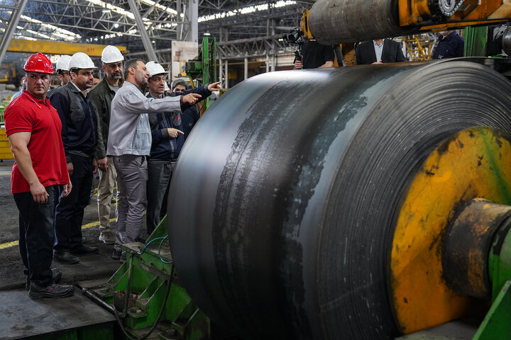 بازدید رئیس ستاد اجرایی فرمان امام از کارخانه لوله و پروفیل سپنتا