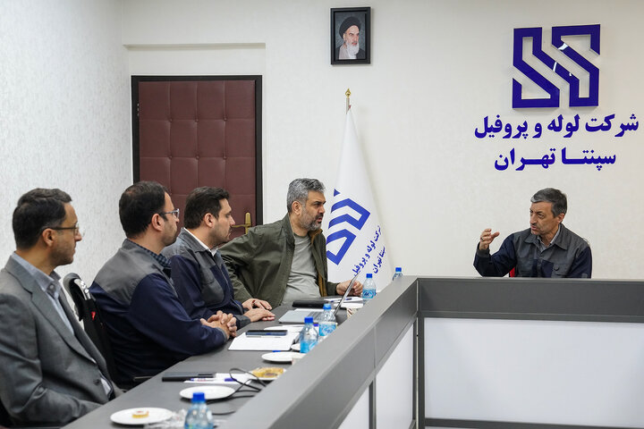 بازدید رئیس ستاد اجرایی فرمان امام از کارخانه لوله و پروفیل سپنتا