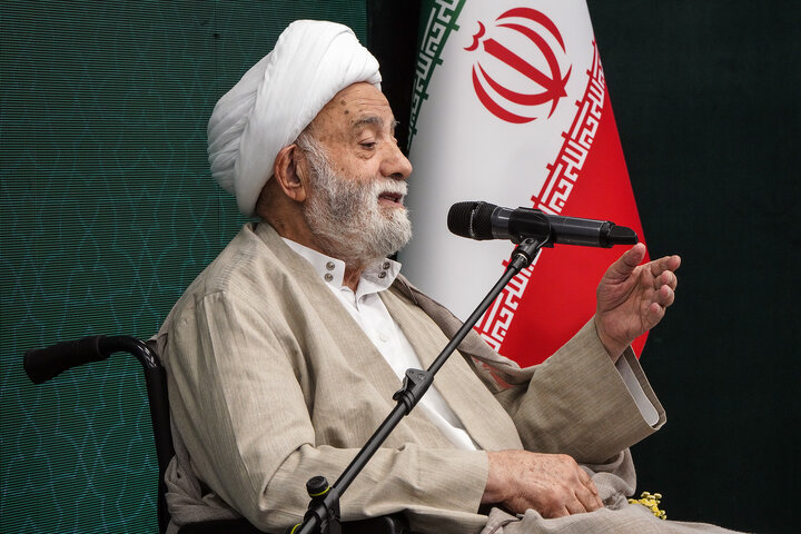 نشست سراسری مدیران ستاد اجرایی فرمان امام