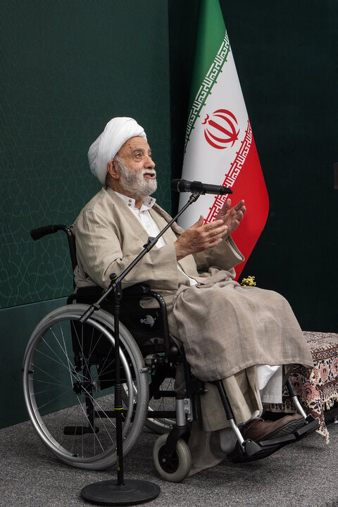 نشست سراسری مدیران ستاد اجرایی فرمان امام