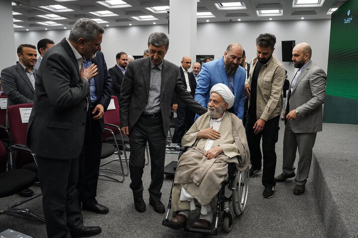 نشست سراسری مدیران ستاد اجرایی فرمان امام