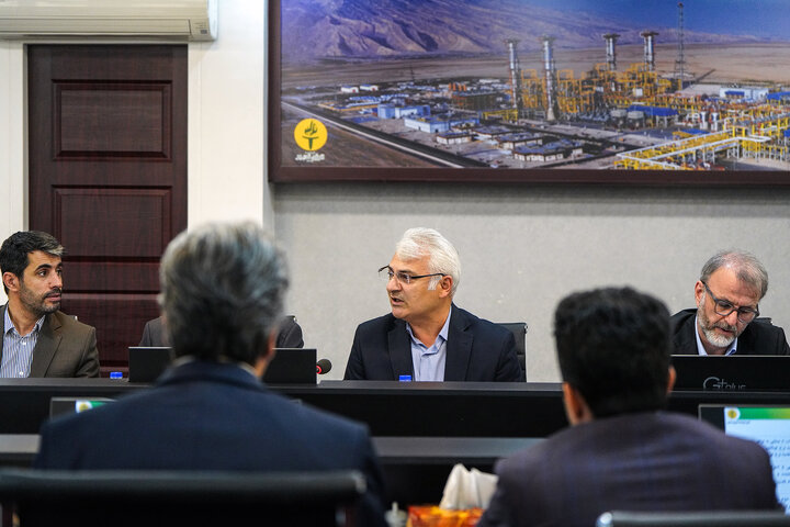 بررسی مسائل گروه توسعه انرژی تدبیر با حضور رئیس ستاد اجرایی فرمان امام