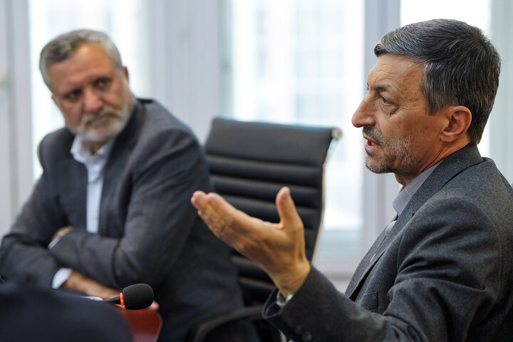 بررسی مسائل گروه توسعه انرژی تدبیر با حضور رئیس ستاد اجرایی فرمان امام