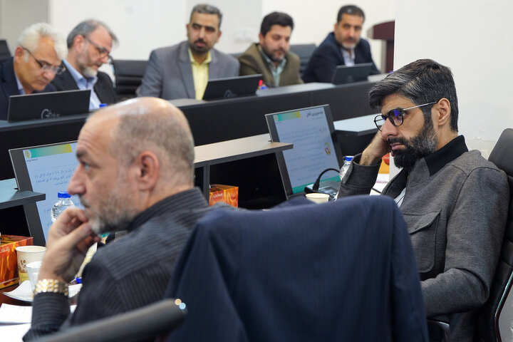 بررسی مسائل گروه توسعه انرژی تدبیر با حضور رئیس ستاد اجرایی فرمان امام