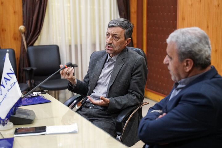 بازدید رئیس ستاد اجرایی فرمان امام از پژوهشگاه رویان