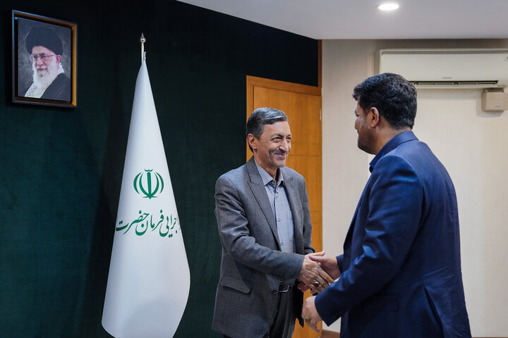 دیدار حمیدرضا عزیزی فارسانی نماینده مردم اردل، فارسان، کوهرنگ و کیار در مجلس شورای اسلامی با رئیس ستاد اجرایی فرمان امام