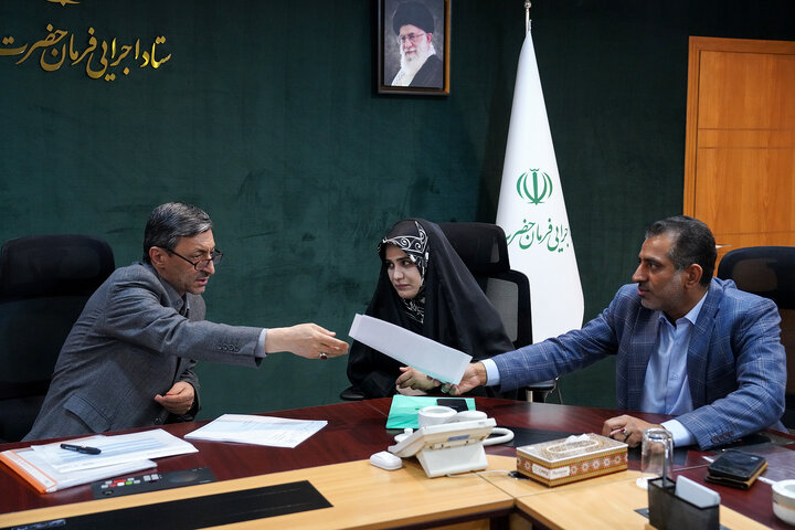 دیدار فاطمه جراره نماینده مردم بندر عباس، قشم و ابوموسی و ابوالقاسم جراره نماینده مردم تهران، ری، شمیرانات، اسلامشهر و پردیس در مجلس شورای اسلامی با رئیس ستاد اجرایی فرمان امام