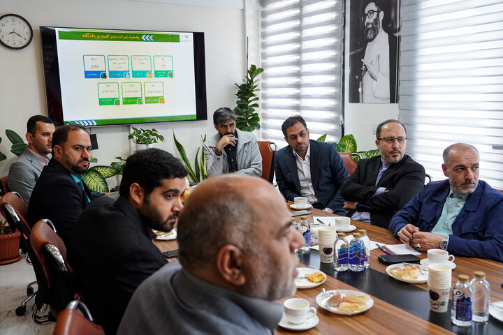 بررسی وضعیت طرح‌های کشاورزی و دامپروری ستاد در بازدید فتاح از شرکت گسترش توسعه‌گری پردیس