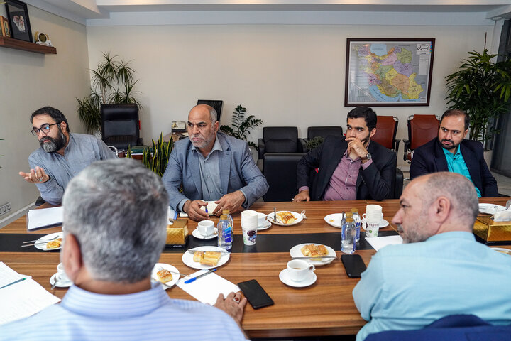 بررسی وضعیت طرح‌های کشاورزی و دامپروری ستاد در بازدید فتاح از شرکت گسترش توسعه‌گری پردیس