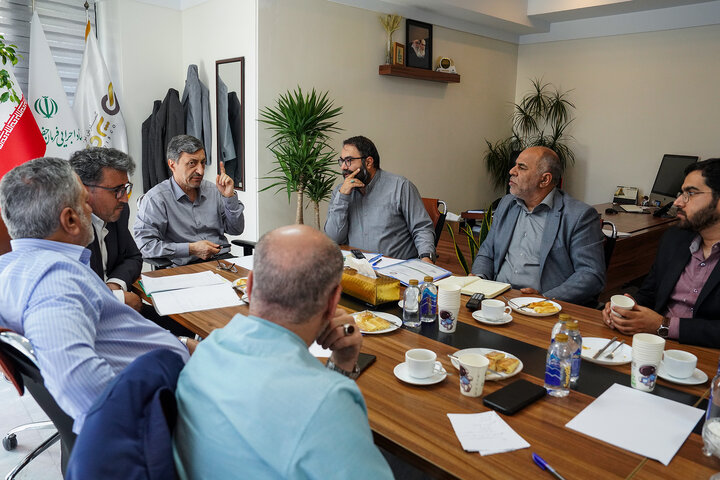 بررسی وضعیت طرح‌های کشاورزی و دامپروری ستاد در بازدید فتاح از شرکت گسترش توسعه‌گری پردیس