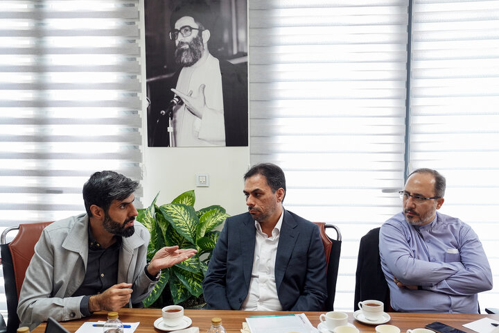 بررسی وضعیت طرح‌های کشاورزی و دامپروری ستاد در بازدید فتاح از شرکت گسترش توسعه‌گری پردیس