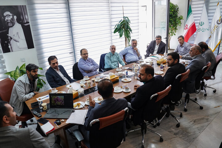 بررسی وضعیت طرح‌های کشاورزی و دامپروری ستاد در بازدید فتاح از شرکت گسترش توسعه‌گری پردیس