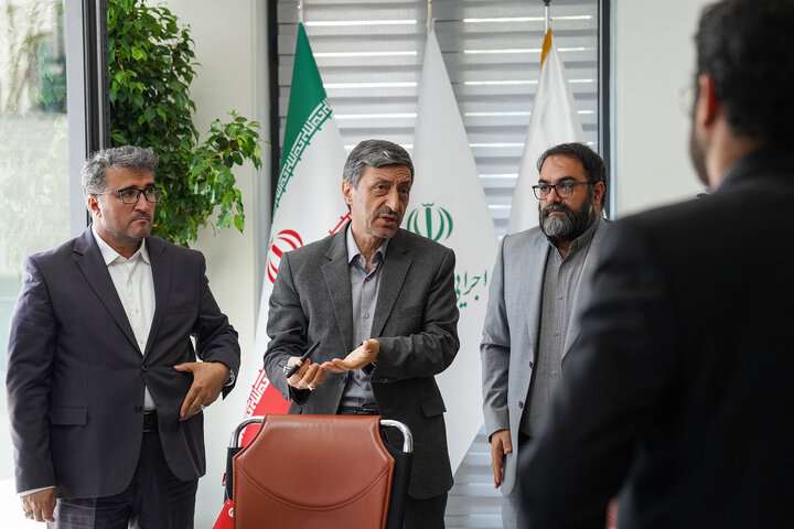 بررسی وضعیت طرح‌های کشاورزی و دامپروری ستاد در بازدید فتاح از شرکت گسترش توسعه‌گری پردیس