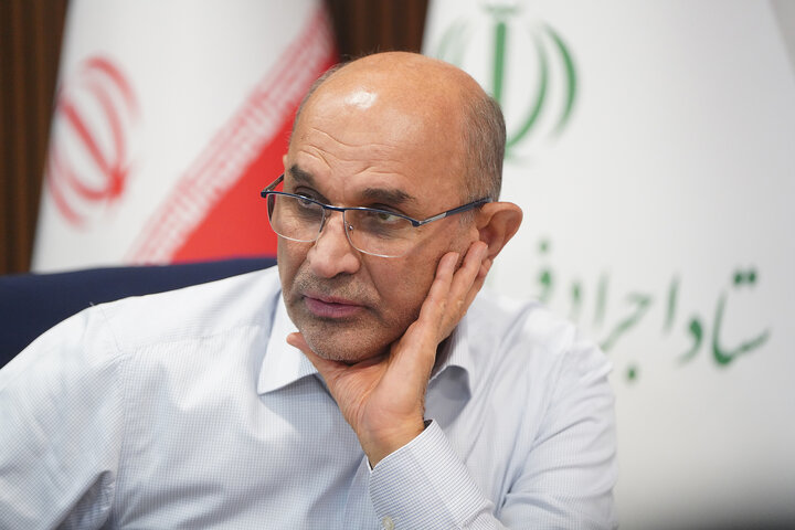 بازدید سید پرویز فتاح رئیس ستاد اجرایی فرمان امام از میدان نفتی مشترک یاران