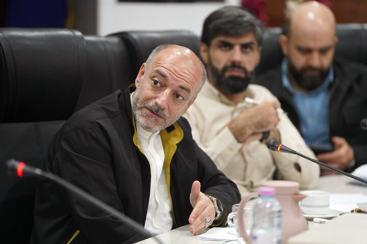 نشست سید پرویز فتاح رئیس ستاد اجرایی فرمان امام با مدیران ستاد مستقر در استان خوزستان