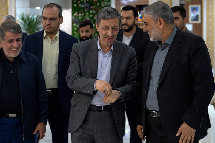 دیدار سید پرویز فتاح رئیس ستاد اجرایی فرمان امام با سردار حسن شاهوارپور فرمانده سپاه استان خوزستان 