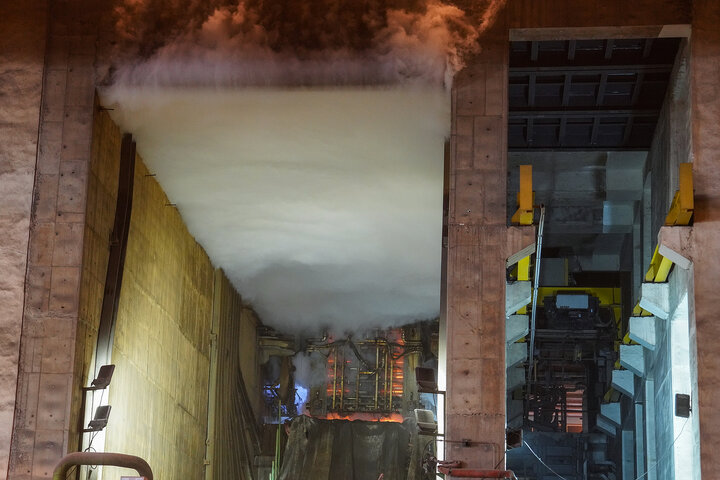 بازدید سید پرویز فتاح رئیس ستاد اجرایی فرمان امام از کارخانه فولاد جهان‌آٰرا اروند خرمشهر