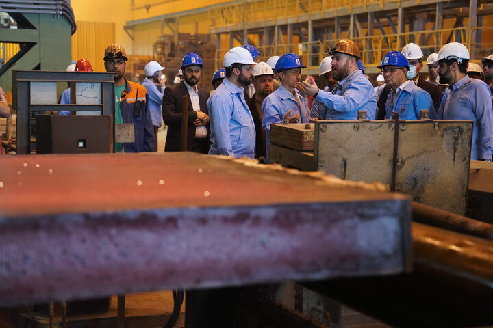 بازدید سید پرویز فتاح رئیس ستاد اجرایی فرمان امام از کارخانه فولاد جهان‌آٰرا اروند خرمشهر