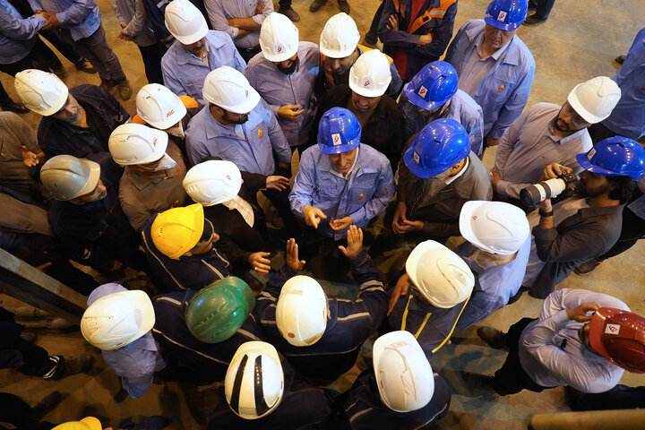 بازدید سید پرویز فتاح رئیس ستاد اجرایی فرمان امام از کارخانه فولاد جهان‌آٰرا اروند خرمشهر