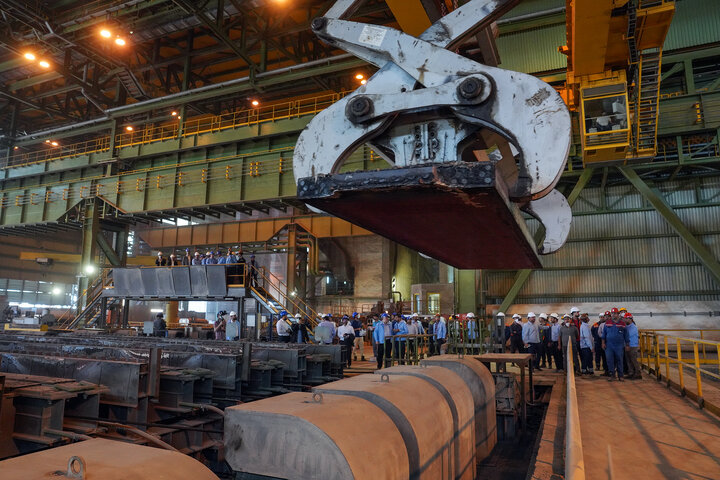 بازدید سید پرویز فتاح رئیس ستاد اجرایی فرمان امام از کارخانه فولاد جهان‌آٰرا اروند خرمشهر