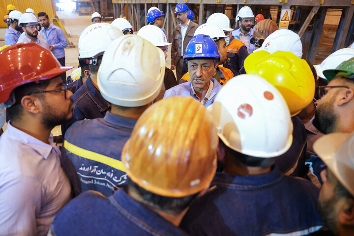 بازدید سید پرویز فتاح رئیس ستاد اجرایی فرمان امام از کارخانه فولاد جهان‌آٰرا اروند خرمشهر