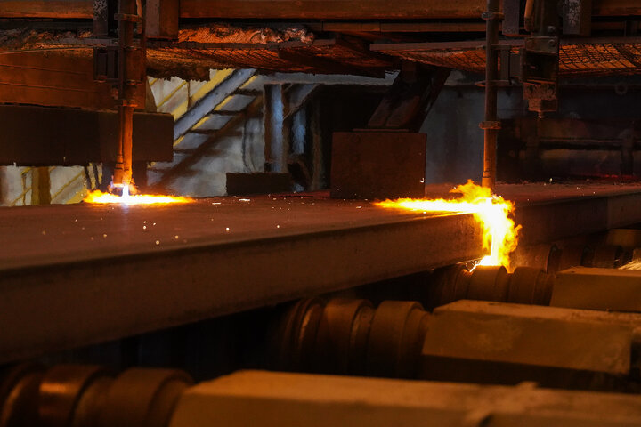 بازدید سید پرویز فتاح رئیس ستاد اجرایی فرمان امام از کارخانه فولاد جهان‌آٰرا اروند خرمشهر