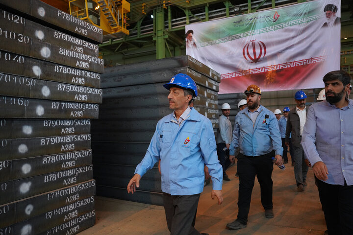 بازدید سید پرویز فتاح رئیس ستاد اجرایی فرمان امام از کارخانه فولاد جهان‌آٰرا اروند خرمشهر