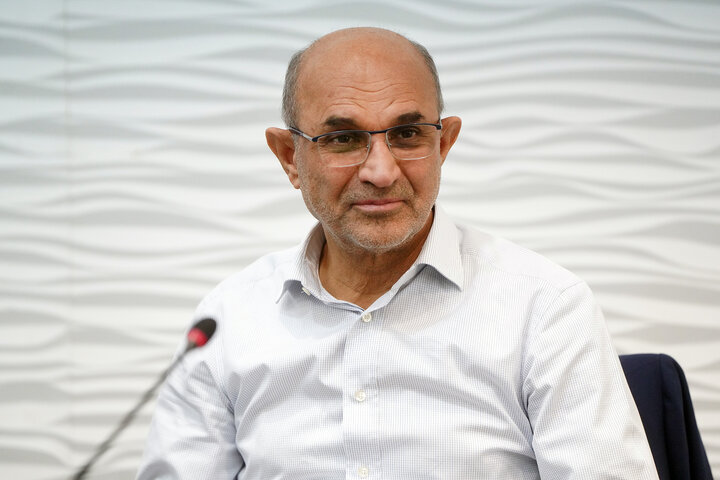 جلسه رئیس ستاد اجرایی فرمان امام با مدیران ارشد کارخانه فولاد جهان‌آٰرا اروند خرمشهر