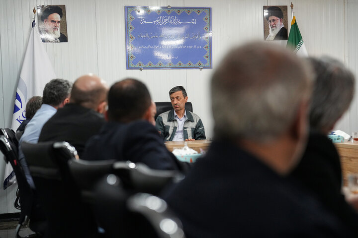 جلسه رئیس ستاد اجرایی فرمان امام با مدیران ارشد پروژه‌ کاغذ سبز خوزستان
