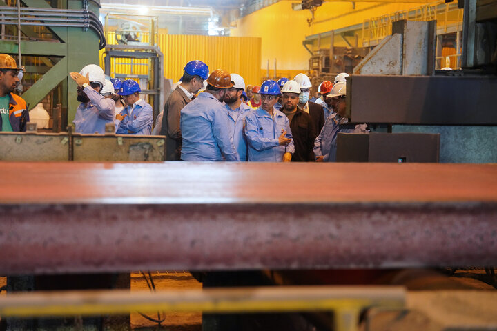 بازدید سید پرویز فتاح رئیس ستاد اجرایی فرمان امام از کارخانه فولاد جهان‌آٰرا اروند خرمشهر