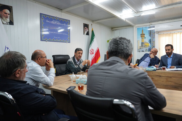 جلسه رئیس ستاد اجرایی فرمان امام با مدیران ارشد پروژه‌ کاغذ سبز خوزستان

