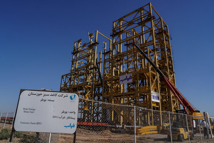 بازدید سید پرویز فتاح رئیس ستاد اجرایی فرمان امام از پروژه‌ کاغذ سبز خوزستان
