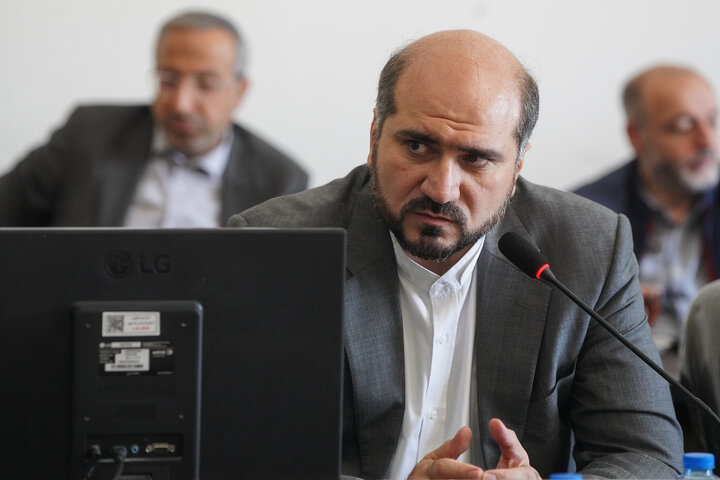 جلسه شورای معاونین و مدیران ستاد اجرایی فرمان امام در حرم امام رضا(ع)