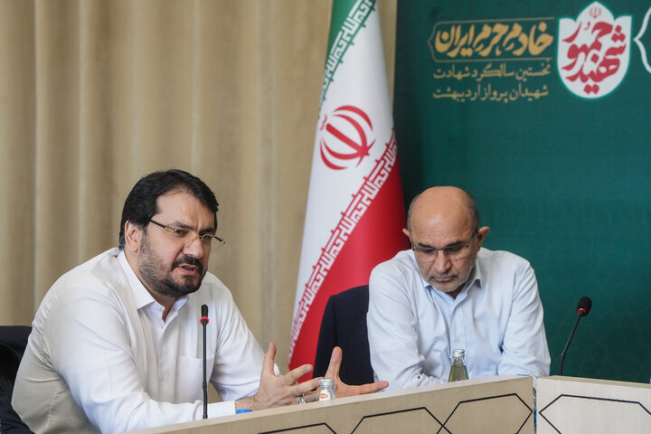 جلسه شورای معاونین و مدیران ستاد اجرایی فرمان امام در حرم امام رضا(ع)