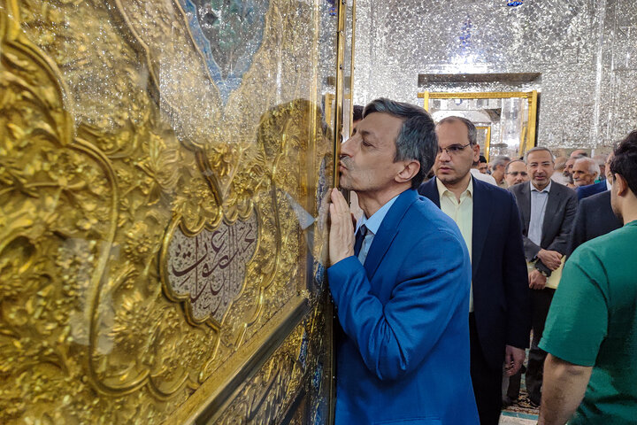 جلسه شورای معاونین و مدیران ستاد اجرایی فرمان امام در حرم امام رضا(ع)