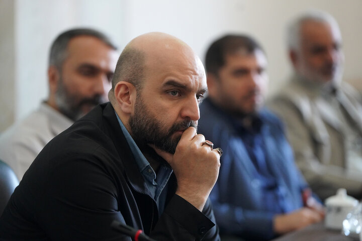 جلسه شورای معاونین و مدیران ستاد اجرایی فرمان امام در حرم امام رضا(ع)