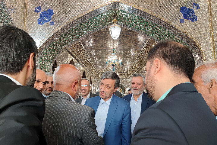 جلسه شورای معاونین و مدیران ستاد اجرایی فرمان امام در حرم امام رضا(ع)