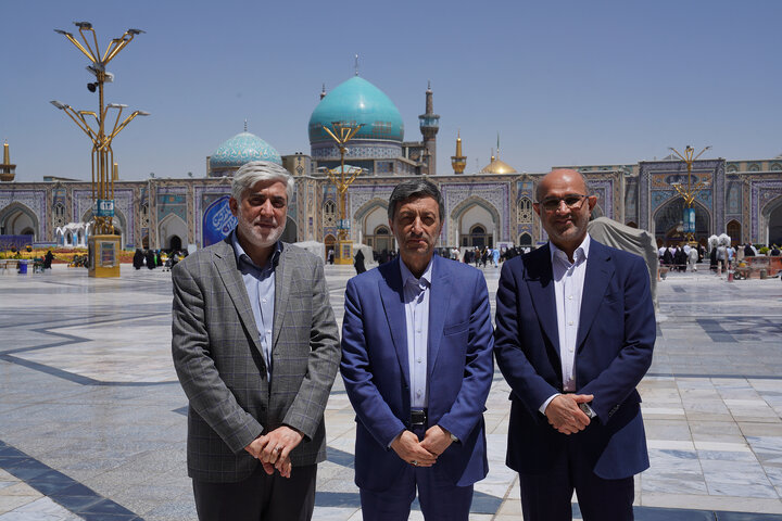 جلسه شورای معاونین و مدیران ستاد اجرایی فرمان امام در حرم امام رضا(ع)