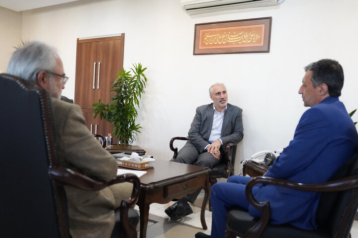 دیدار رئیس سازمان برنامه و بودجه کشور با رئیس ستاد اجرایی فرمان امام