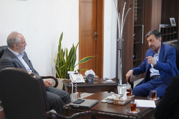 دیدار رئیس سازمان برنامه و بودجه کشور با رئیس ستاد اجرایی فرمان امام