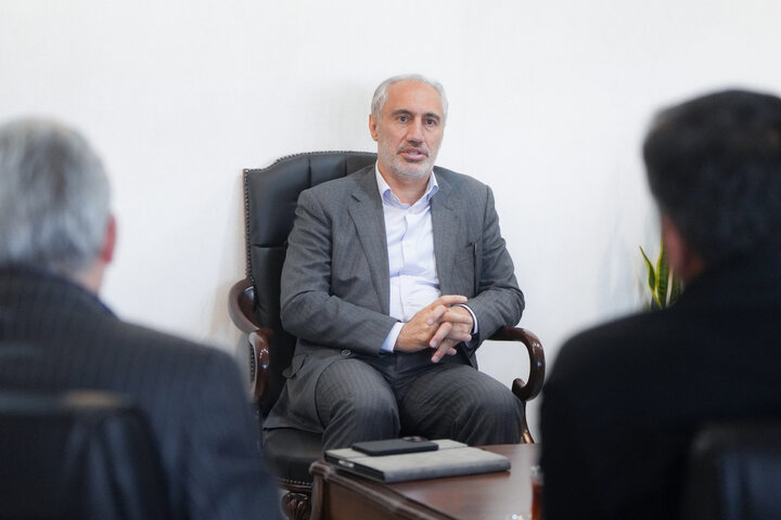 دیدار رئیس سازمان برنامه و بودجه کشور با رئیس ستاد اجرایی فرمان امام