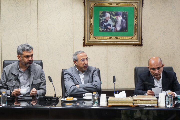 دیدار رئیس ستاد اجرایی فرمان امام با وزیر صنعت، معدن و تجارت